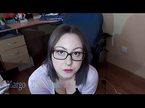 ❤️ Ragazza sexy con gli occhiali succhia il dildo profondamente sulla macchina fotografica ❤❌ Video di sesso di qualitàal it.klassikaprint.ru ❌