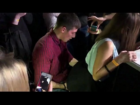 ❤️ Sesso reale in un nightclub russo. Ragazza russa di 18 anni nell'ano e nella vagina scopata in un nightclub ❤❌ Video di sesso di qualitàal it.klassikaprint.ru ❌